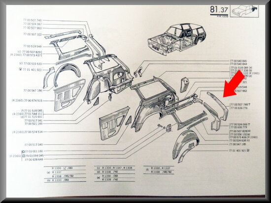 Rear wing bar on the left R12 break.