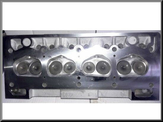  Cylinder head  (revised, excl: 150 euro in exchange).