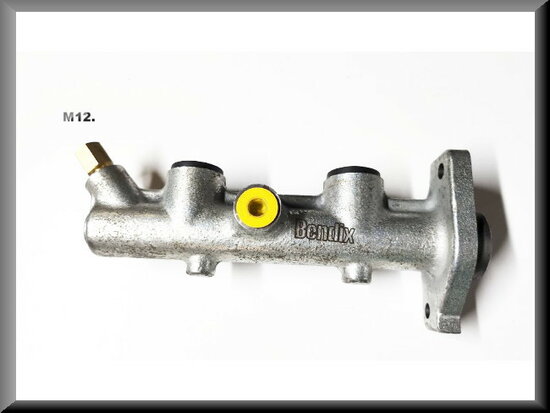 Brake master cylinder M12 x1 en M10 x1.