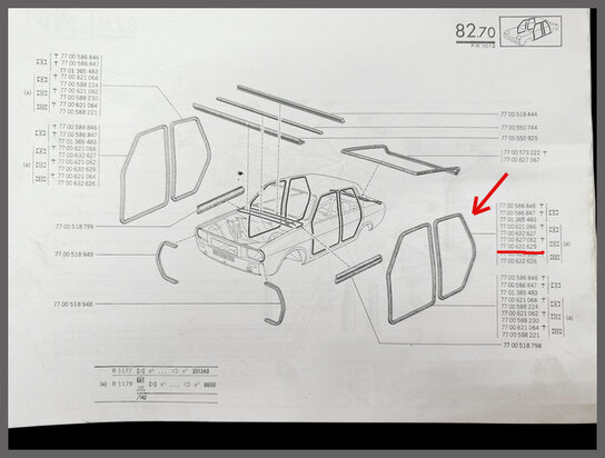 Deur rubber achterzijde links (bruin-zwart) (New Old Stock).