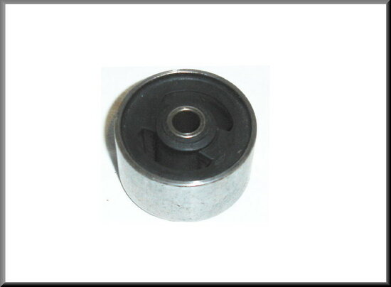 Engine suspension rubber (large)