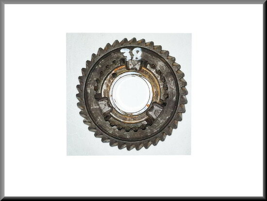 Pinion 2nd gear (38 teeth)