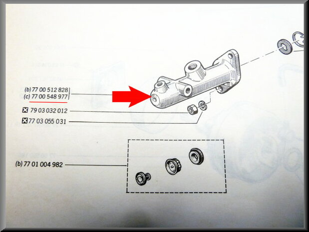 Brake master cylinder