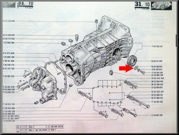 Locking plate differential bearing adjusting nut with shaft seal (4 gear).