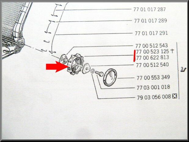 Seat adjustment handle knob