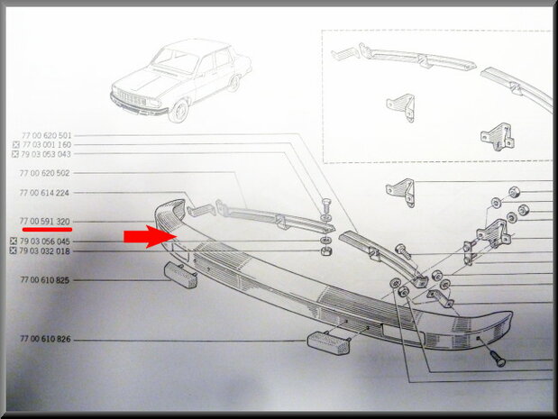 Front bumper R12 type 2 (New Old Stock)..