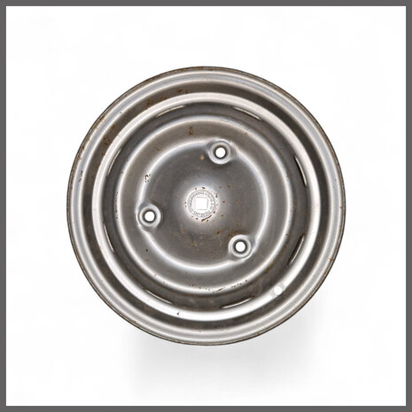 Jante Michelin (New Old Stock).