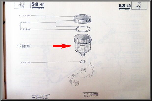 Brake fluid reservoir