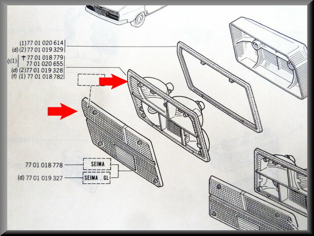 Taillight on the left (reproduction)