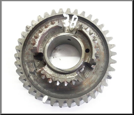 Pinion 1st gear (38 teeth)