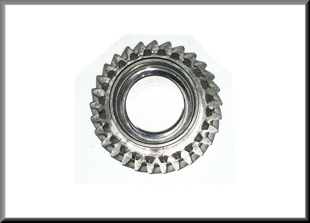 Pinion 4rd gear (29 teeth)